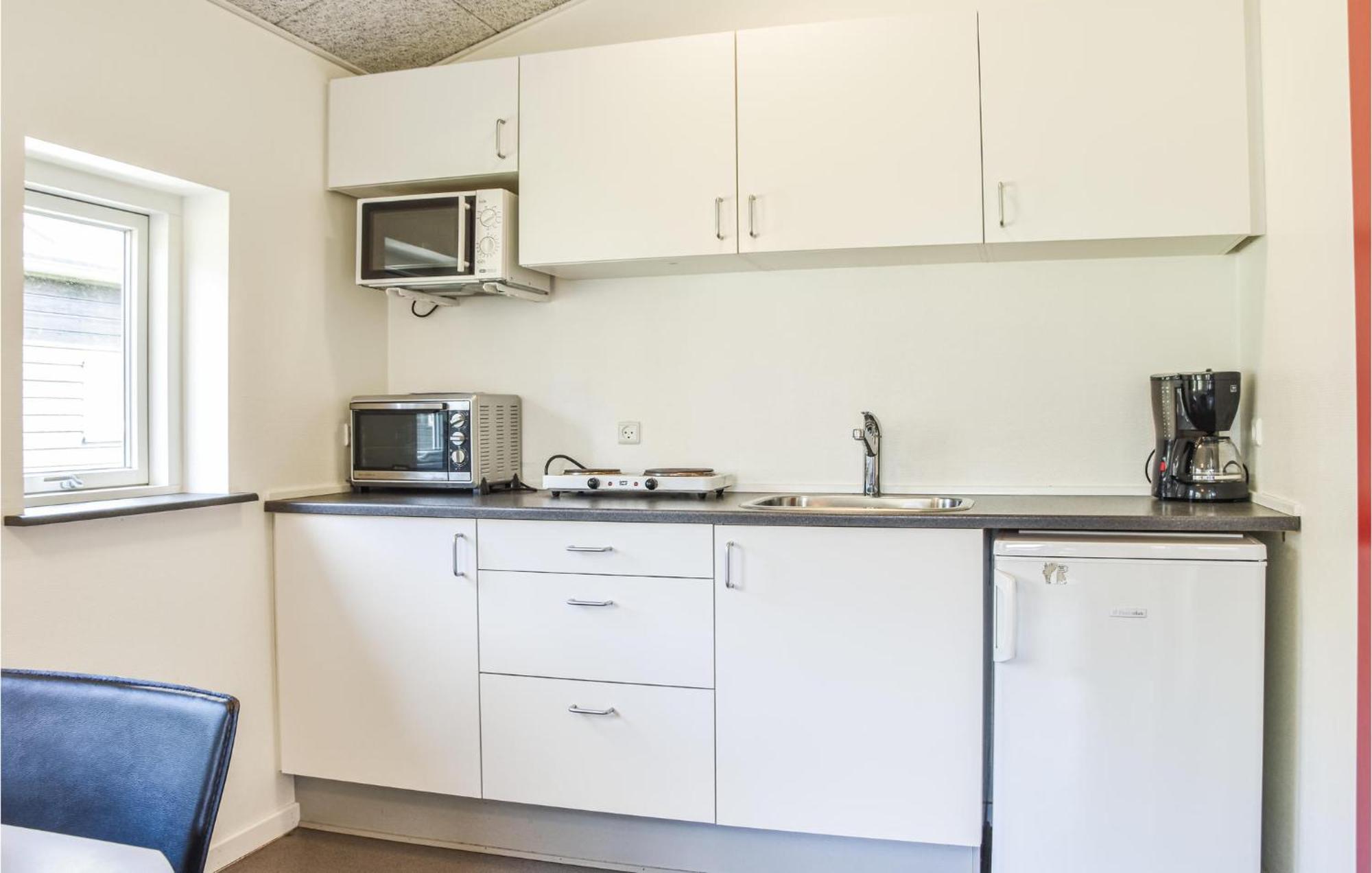 Awesome Home In Spjald With Wifi 외부 사진